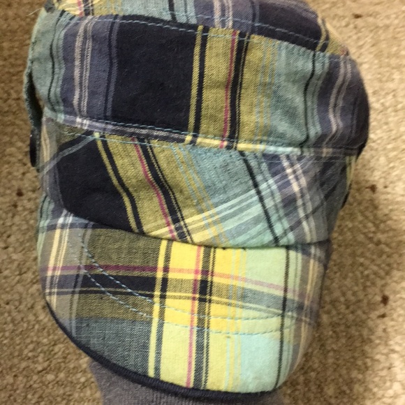 Hat - Picture 3 of 4